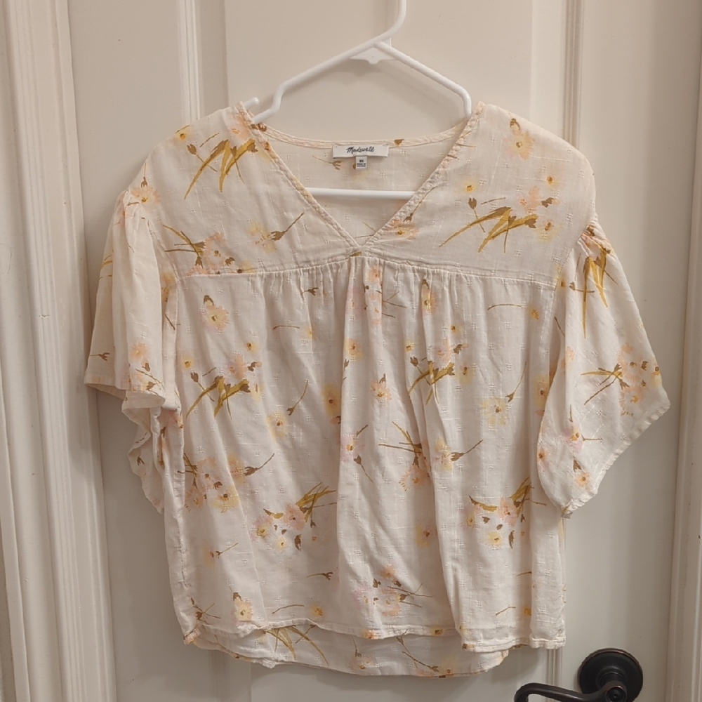 Sweet Madewell Flutter-Sleeve Top
